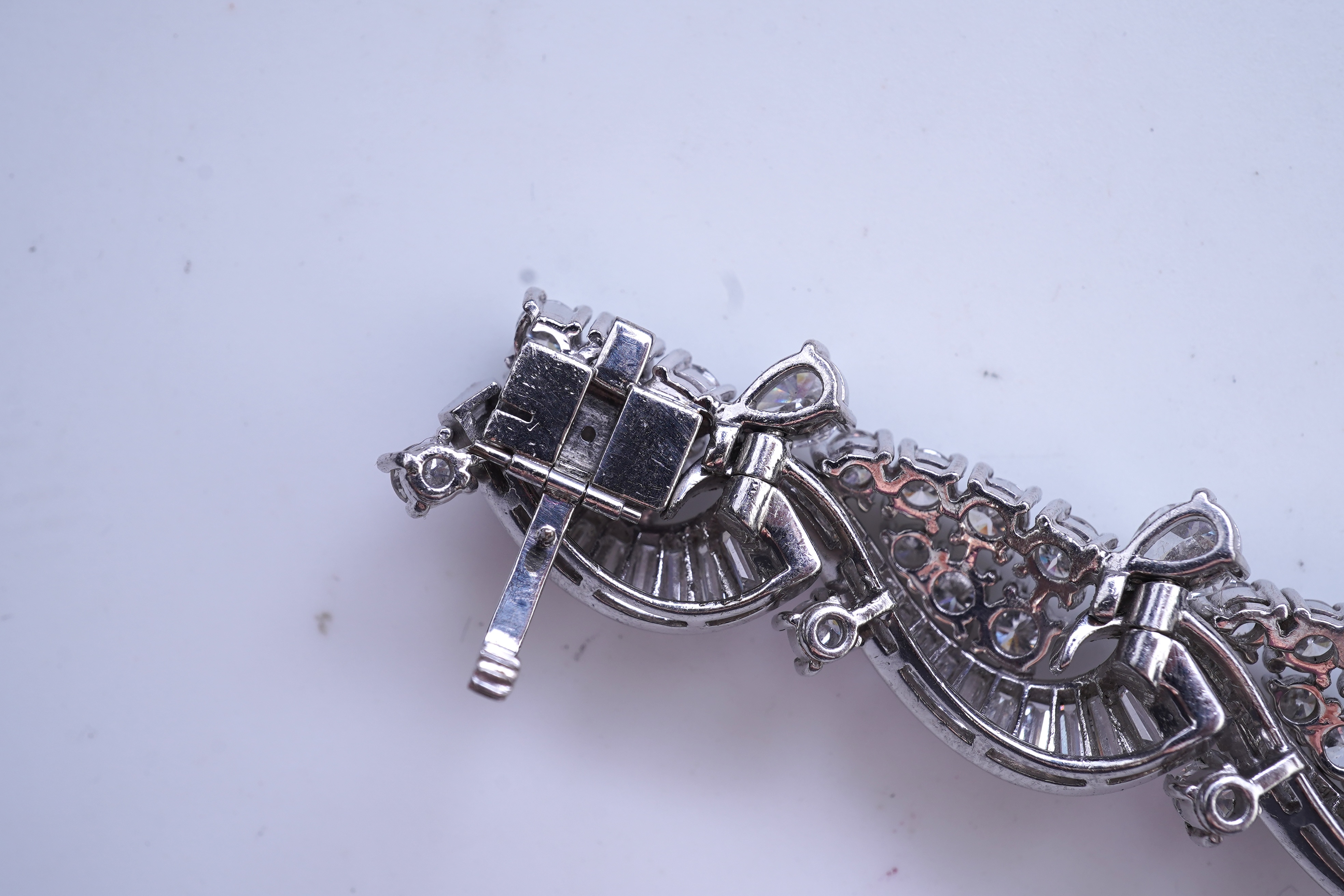 An attractive diamond bracelet, second half 20th century